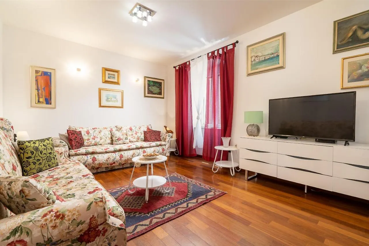 Split Beach Lux Apartment Croatia