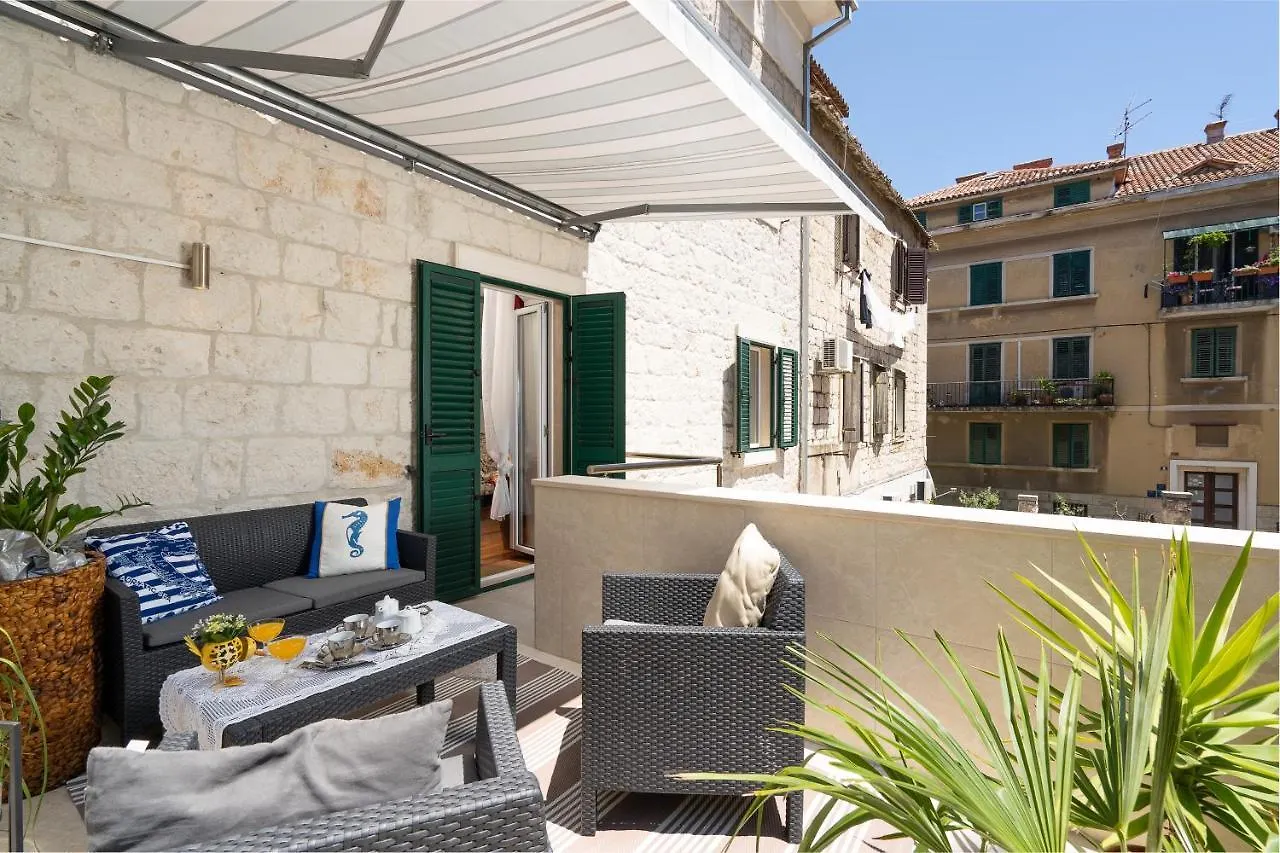 Split Beach Lux Apartment