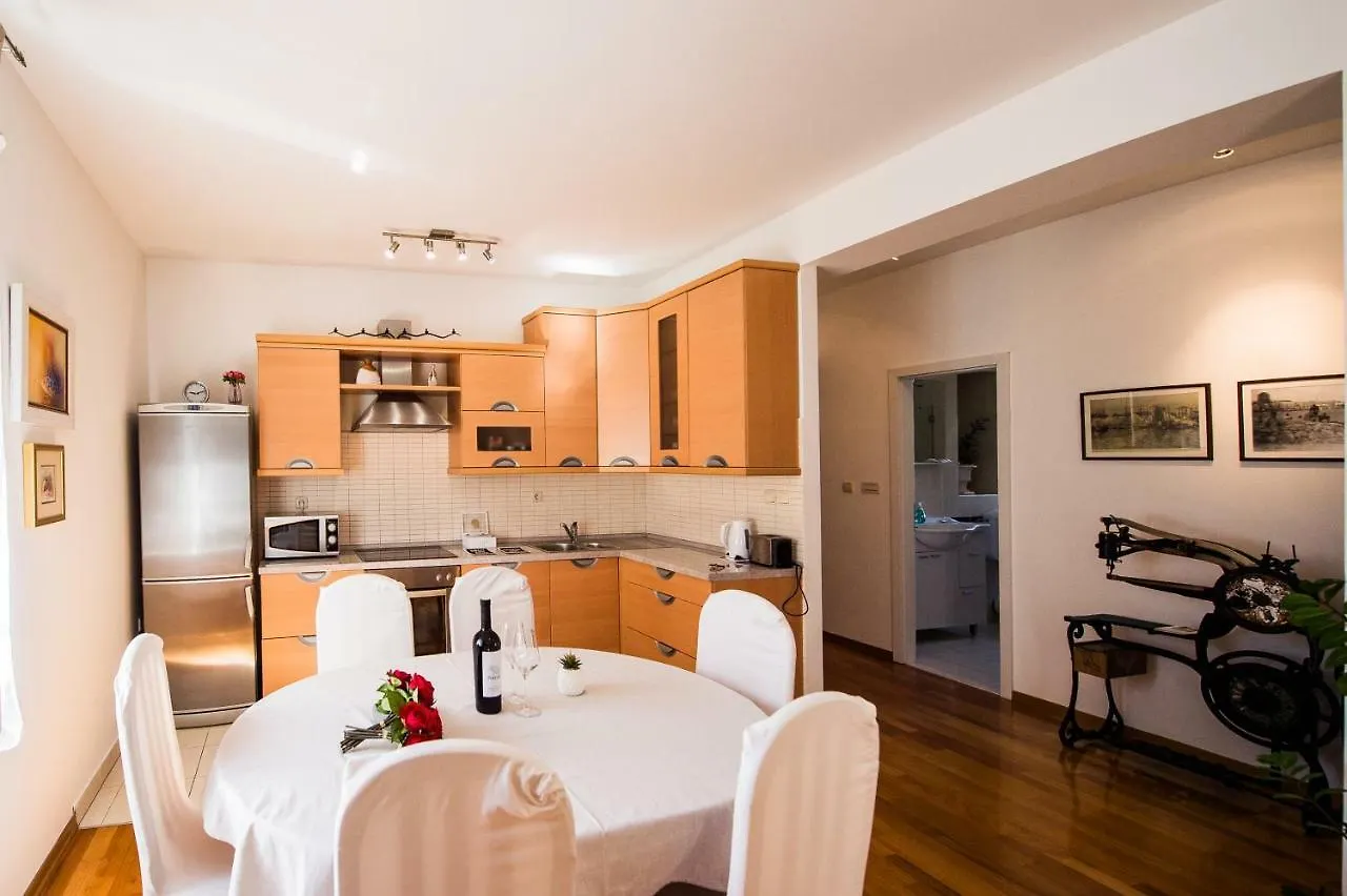 Split Beach Lux Apartment Croatia
