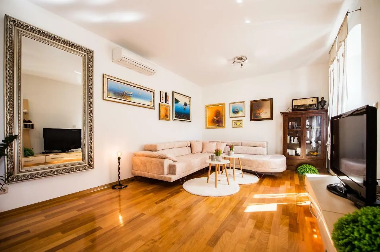 Split Beach Lux Apartment Croatia