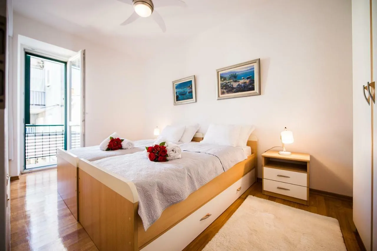 Split Beach Lux Apartment Croatia