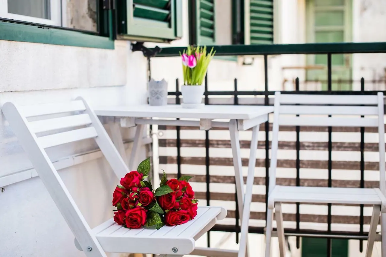 Split Beach Lux Apartment Croatia