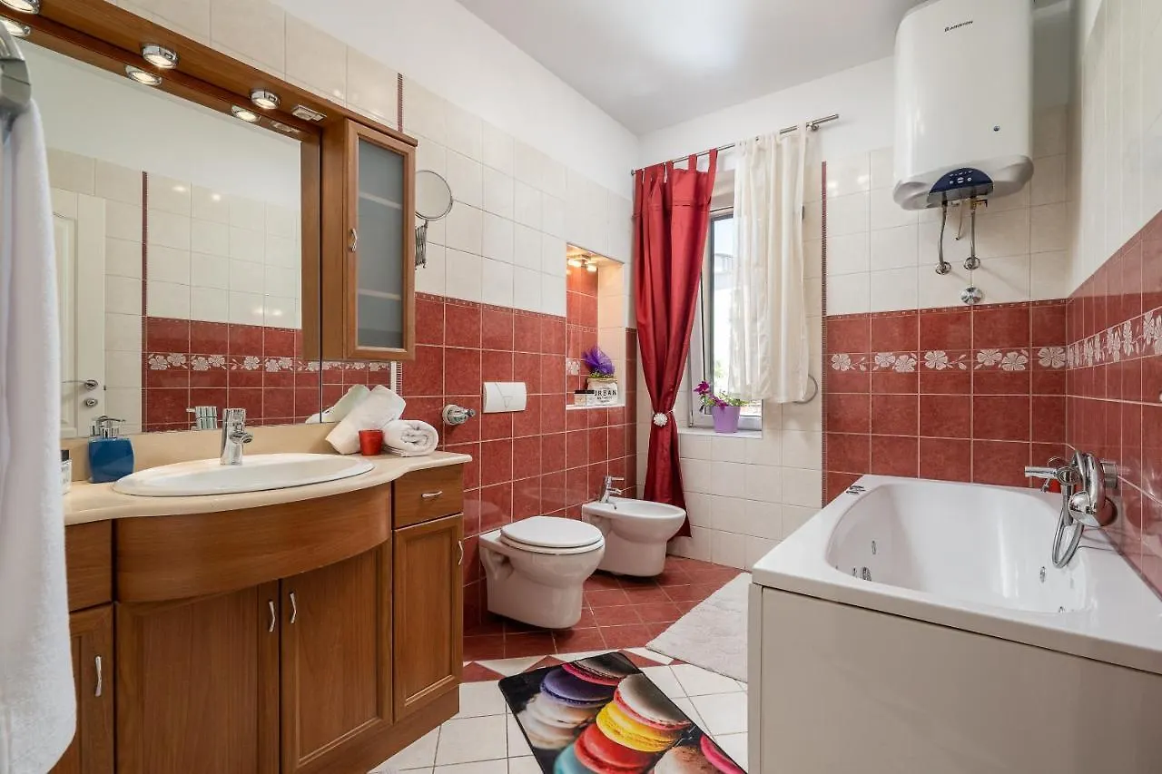 Split Beach Lux Apartment