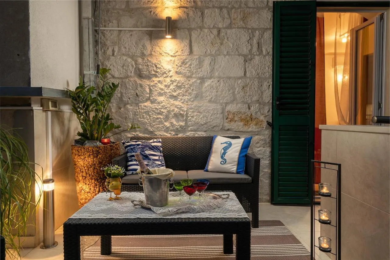 Split Beach Lux Apartment